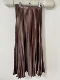 BEAUTY&YOUTH✴︎サテンプリーツスカート(S size)