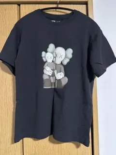 KAWS×UNIQLO プリント Tシャツ 150サイズ