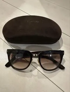 TOM FORD トムフォード　TF290 01F サングラス TF290 Rock / TOMFORD トムフォード サングラス正規取扱い店舗｜ 東京