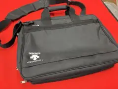 [希少品]DESCENTE ブラック ショルダーバッグ　※値下げ不可
