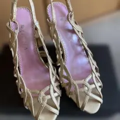 Diana ゴールド ストラップ ウェッジヒールサンダル