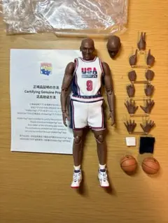 MAFEX No.132 マイケル・ジョーダン (1992 TEAM USA)のサムネイル