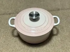 LE CREUSET ココット・オーバル 18cm パウダーピンク　両手鍋のサムネイル