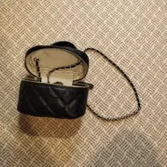 ブラックキルティングショルダーバッグ