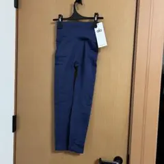 新品タグ付き　alo レギンス　ヨガ　タイツ　青　ブルー　ネイビー