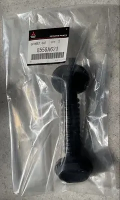 【三菱純正部品 】テールゲート ゴムグロメット　品番8558A621のサムネイル