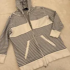 フレッドペリー　ジップアップパーカー