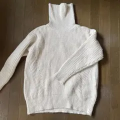 ローリーズファーム　タートルネック ニット 長袖　アイボリー　ホワイト