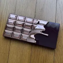 メイクアップレボリューション アイシャドウパレット ローズゴールドのサムネイル