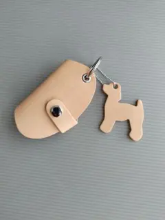 ✻犬（わんちゃん）チャームつき✻ヌメ革✻キーケース✻ハンドメイド✻