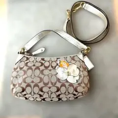 COACH シグネチャー ショルダーバッグ フラワーモチーフ 2weyのサムネイル