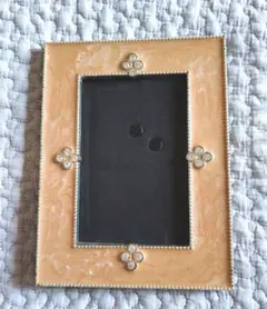 Item thumbnail for item 8930cfa6-c080-49a5-9d5f-c61ed79cc93b