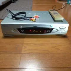 船井ATHLETE VHSビデオデッキFVR-777 通電確認済み(U-26) - メルカリ