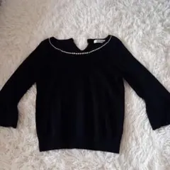 【ミッシュマッシュ】ブラックニットセーター パール装飾付き