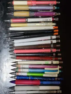 2026年最新】ペン回しまとめ売りの人気アイテム - メルカリ