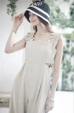 美品　リリアンカラット　2024フリルショルダー　ストラップ サロペット