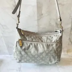 russet グレー ナイロン ショルダーバッグ