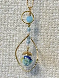 ツイスト　ブルーフラワーガラスドーム　パールゴールドネックレス＊ハンドメイド