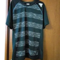adidas 黒 Tシャツ