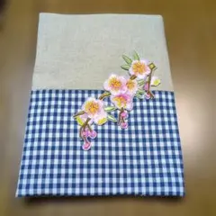 ハンドメイドブックカバー 『枝垂れ桜』文庫日和☕