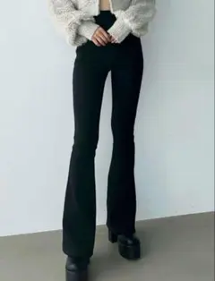 【EMODA エモダ】　リブフィットフレアパンツ　ブラック　M 洗える　シンプルのサムネイル