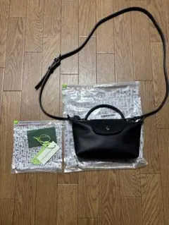 ロンシャンLONGCHAMP ル プリアージュ エクストラポーチ　黒