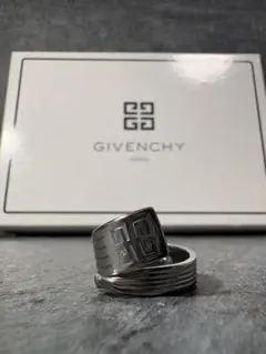Givenchyリング19号前後