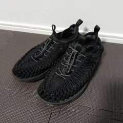 keen ユニーク　スニーカー　ブラックのサムネイル