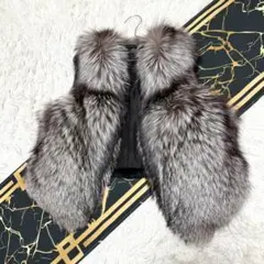 未使用級美品 フォックス リアルファーベスト 希少サイズ デザイントリミング
