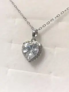 激安!希少! 大粒の2.5ct ハートカット ダイヤモンド プラチナ ネックレス