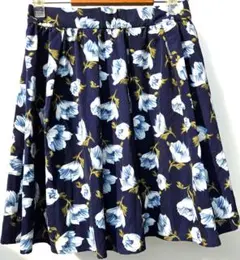 【未使用 タグ付き】 INGNI 花柄 フレアスカート ネイビー