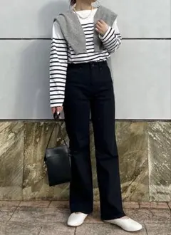 UNIQLOフレアハイライズジーンズ ネイビー 28インチ　L 美品