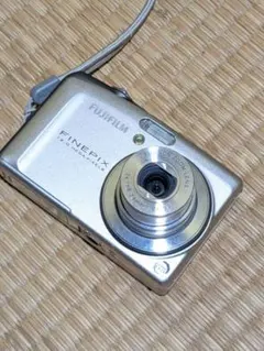 保管品 FUJIFILM FinePix J250 元箱 付属品完備 SDカード - メルカリ