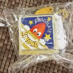 チロルチョコ　ちゅるぷかチャーム　オイルチャーム アーモンドのサムネイル