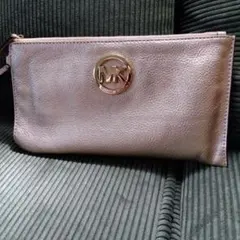 美品‼️MICHAEL KORS メタリック ポーチ リストレットのサムネイル