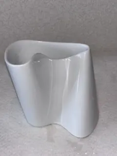 Rosenthal ホワイト 陶器製 フラワーベース 花瓶のサムネイル