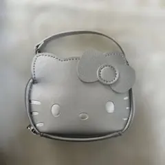 HELLO KITTY シルバーポーチ　マック本