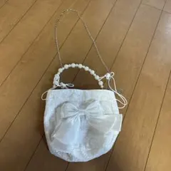 リボン付きホワイトパーティーバッグ　ショルダーバッグ