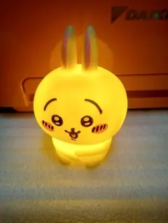 最安値☆ちいかわ　うさぎ　ウサギ型ナイトライト