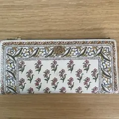 トリーバーチ　2つ折り長財布