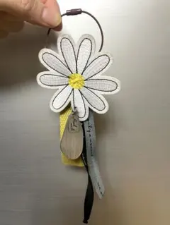 バッグチャーム　キーホルダー　チャーム　花