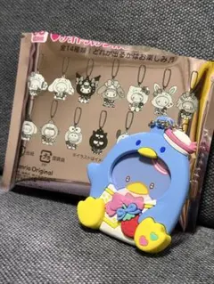 サンリオ　フォトバッジ付きマスコット　タキシードサム　キーホルダー