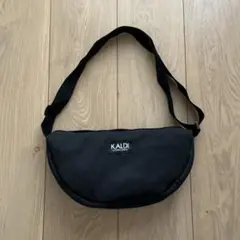 カルディ　いちご　ショルダーバック