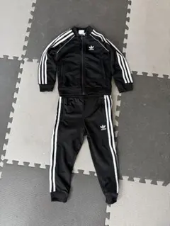 adidasアディダス　ブラック ジャージ 3本ライン　セットアップ　110
