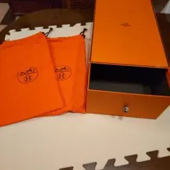 Item thumbnail for item 005faadd-aece-4756-bd33-a96c2c0d9d7a