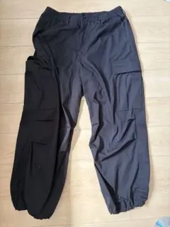 ジーユー　GU スーパーワイドカーゴパンツ　XLサイズ　ブラック