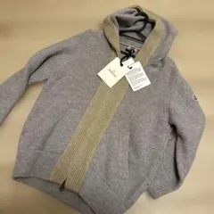 百貨店購入！MONCLER フード付きパーカー Mサイズ グレー