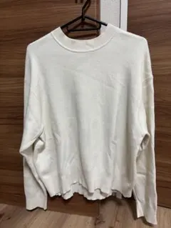 UNIQLO ホワイト クルーネック ニットセーター