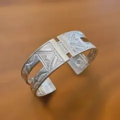 Item thumbnail for item 33bea9d8-47e6-4f0d-956b-e8016e84ca79