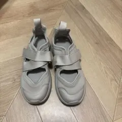 無印良品　スニーカーサンダルのサムネイル